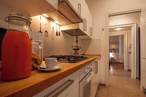 Italianway - The B Village New