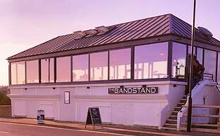 24 Breakwaters - Sandown Bay - Isle of Wight