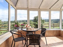 The Stables At Cae Gwyn