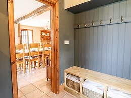 The Stables At Cae Gwyn