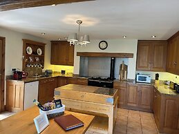 The Stables At Cae Gwyn