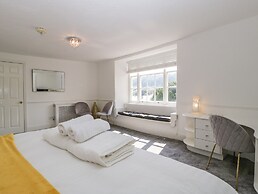 Alcombe House