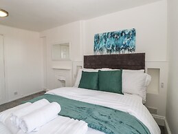 Alcombe House