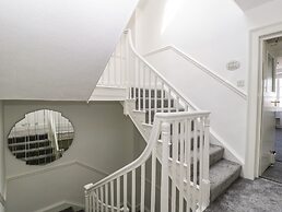 Alcombe House