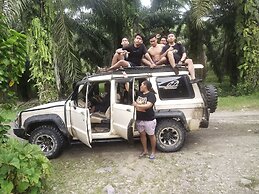 Mountain View Cottages & Villa Tangkahan