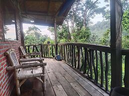 Mountain View Cottages & Villa Tangkahan