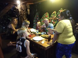 Mountain View Cottages & Villa Tangkahan