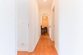 Oeiras Balcony by Homing