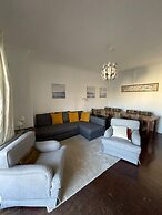 Oeiras Balcony by Homing