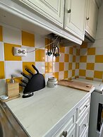 Oeiras Balcony by Homing