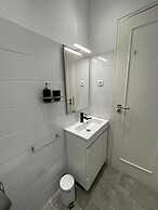 Oeiras Balcony by Homing