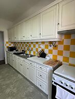 Oeiras Balcony by Homing