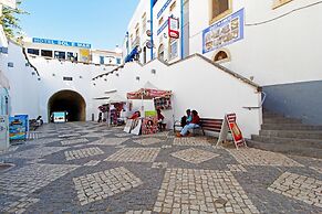 Albufeira Beach 1 by Homing
