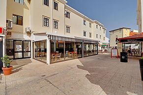 Vilamoura Central 1 by Homing