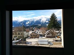 Alpenglow Penthouse by Revelstoke Vacations