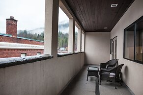 Alpenglow Penthouse by Revelstoke Vacations