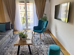 Check Point - Acropolis View B