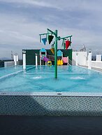 Sri Indar Hotel & Suites