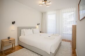 Liiiving in Porto - Design Bright House