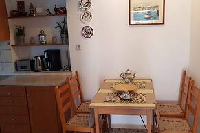 Charming 3-bed House in Tyros