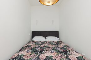 Kokoryczki Studio Warsaw by Renters