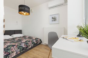 Kokoryczki Studio Warsaw by Renters