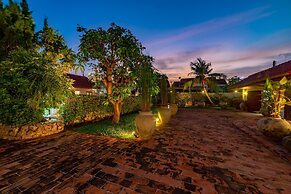 Tropical 6 Bedroom Villa Sanctuary