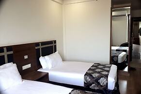 Heaven7 Hotel & Resort