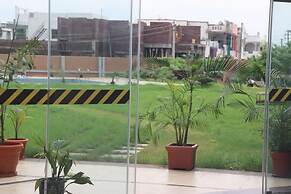 Heaven7 Hotel & Resort