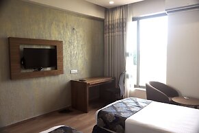 Heaven7 Hotel & Resort