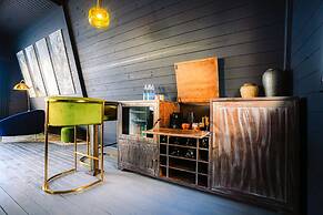 Oaga Art Resort - Greatest