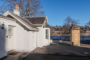 Porter's Lodge