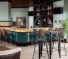 5 Star Resort Luxury Villa Very Close To Disney 3 Bedroom Villa by Red