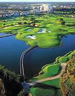 5 Star Resort Luxury Villa Very Close To Disney 3 Bedroom Villa by Red