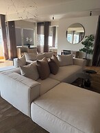 Hotel Maritime