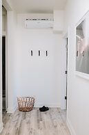 The Neighborhood Hotel - Lincoln Park