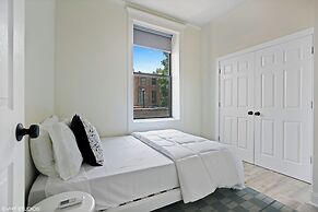 The Neighborhood Hotel - Lincoln Park