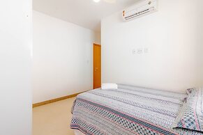 IT39 Excelente Apt 3 Quartos Pé na areia