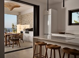 Design 3-bed Villa With Infinity Pool in Zakynthos