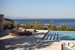 Design 3-bed Villa With Infinity Pool in Zakynthos