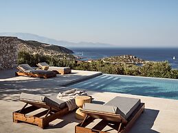 Design 3-bed Villa With Infinity Pool in Zakynthos
