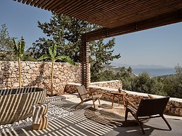 Design 3-bed Villa With Infinity Pool in Zakynthos