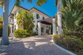 Luxury Cayman Villas