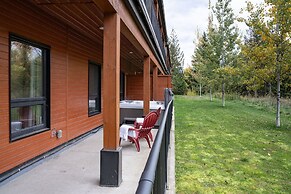 Granite Ridge Condo by Revelstoke Vacations