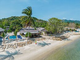 Absolute Beachfront Resort