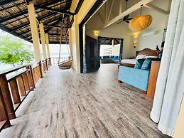 Absolute Beachfront Resort