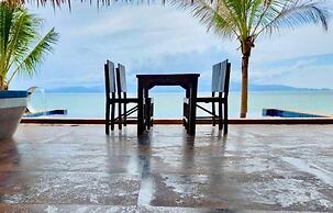 Absolute Beachfront Resort