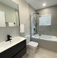 Hillsboro Residence & Suites Condo Hotel