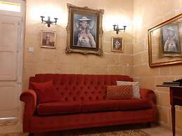 Valletta Ta' Golina Corner House