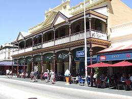 Fremantle Harbourside Luxury Apartments